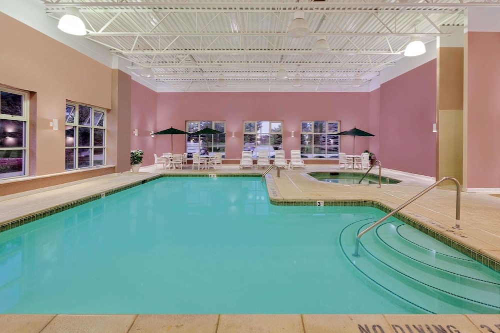 Best Western Byron Center 3/40