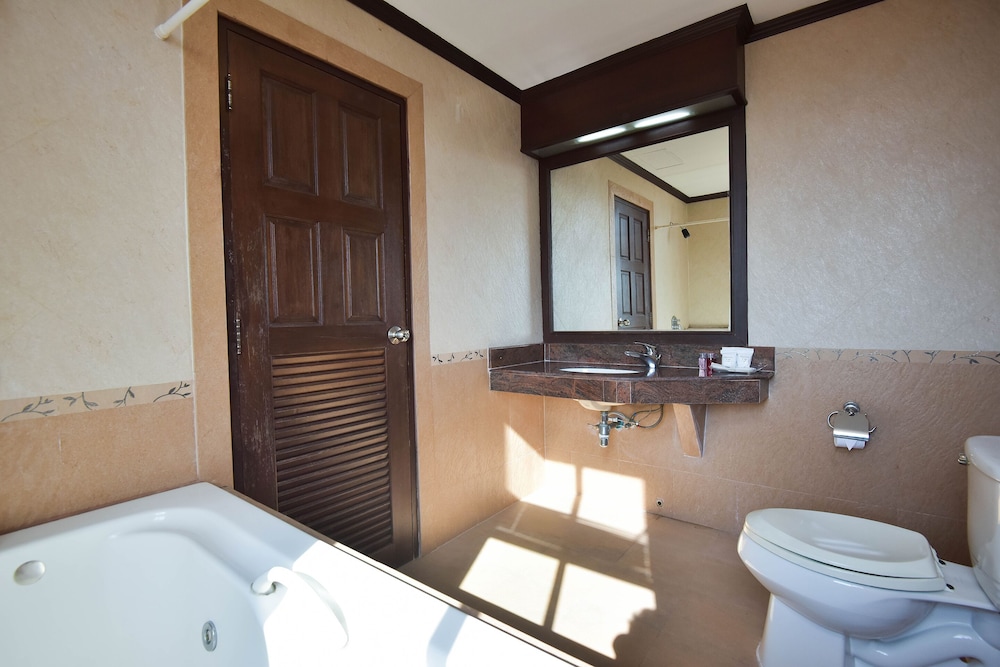 OYO 389 Sira Boutique Residence Phuket 28/28
