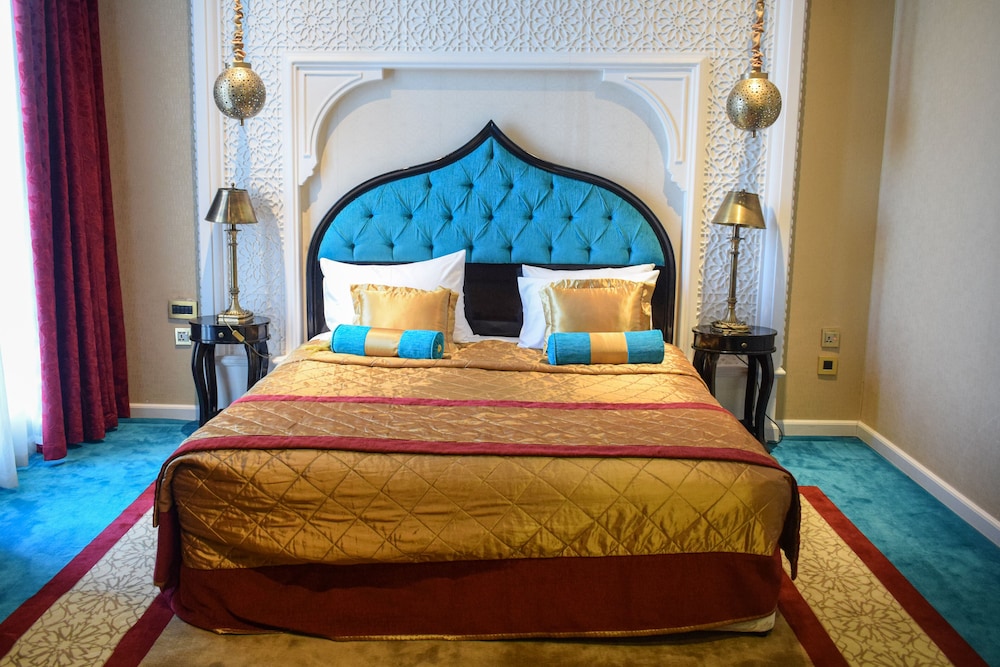Saraya Corniche Hotel 18/83