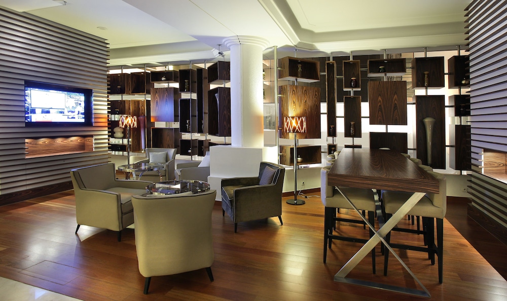 AC Hotel by Marriott Ambassadeur Antibes - Juan Les Pins 44/51