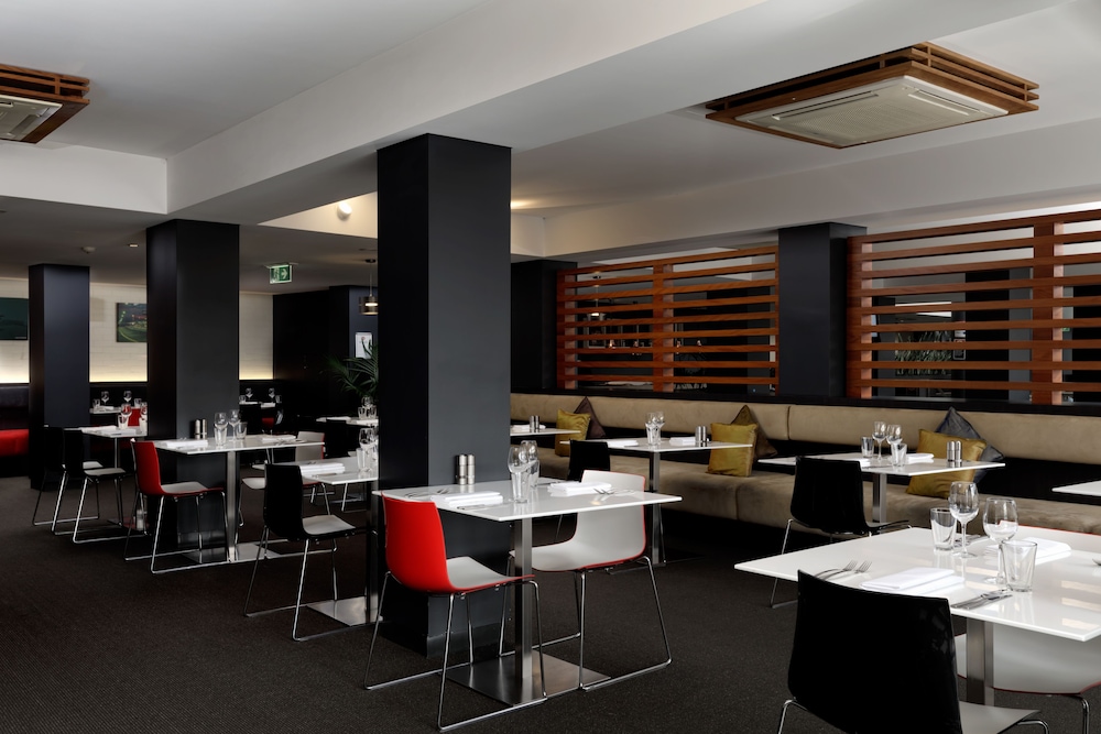 Rydges Mount Panorama Bathurst 47/66