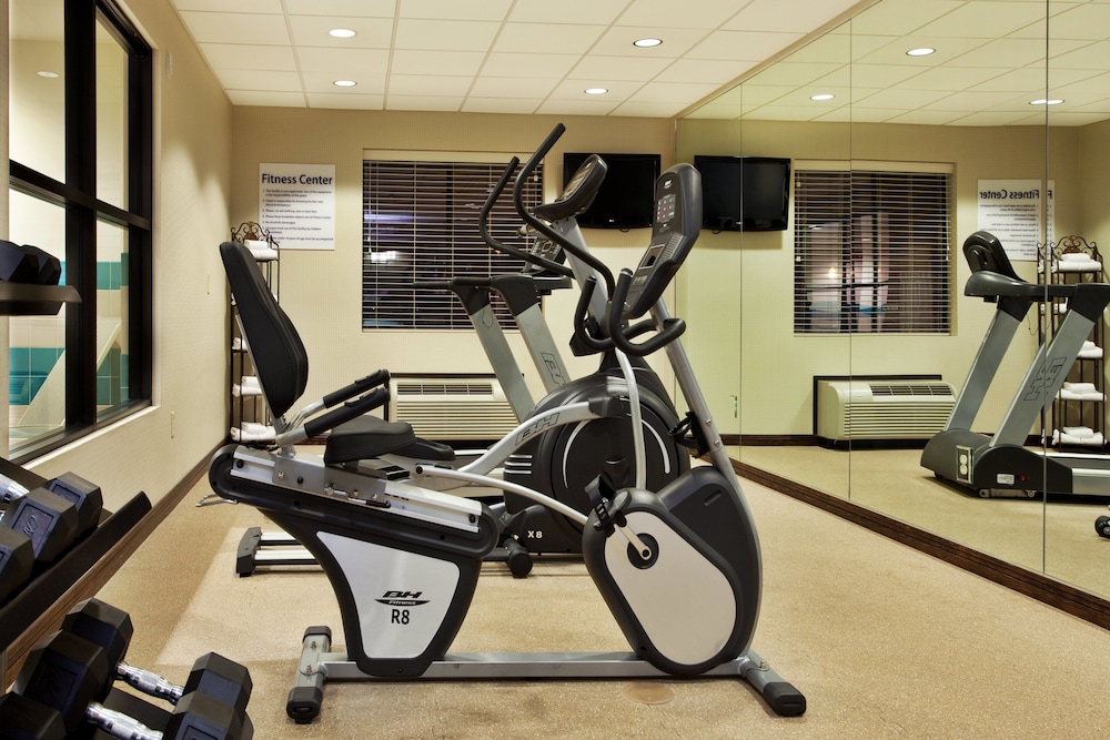 Holiday Inn Express Hotel and Suites Picayune-Stennis Space Cntr 39/68