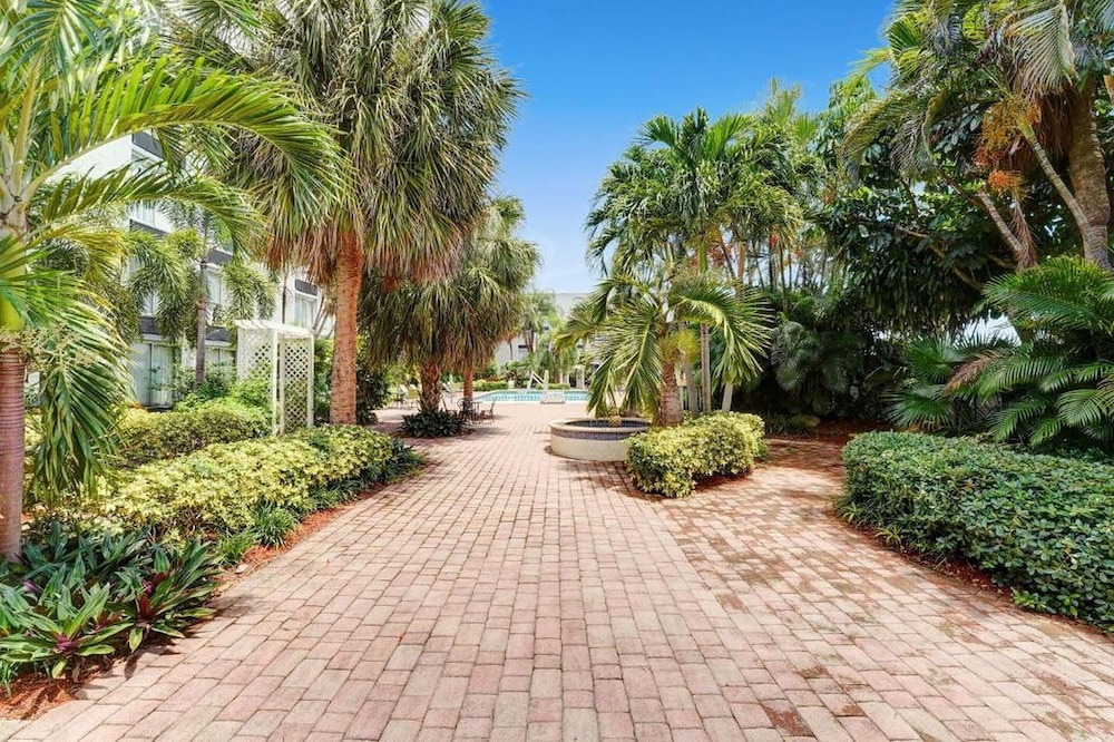Plaza Hotel Fort Lauderdale 39/49