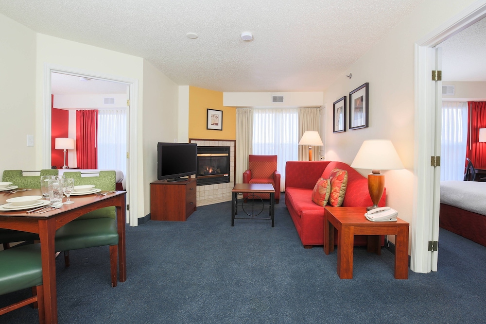 Residence Inn by Marriott Flint 36/47