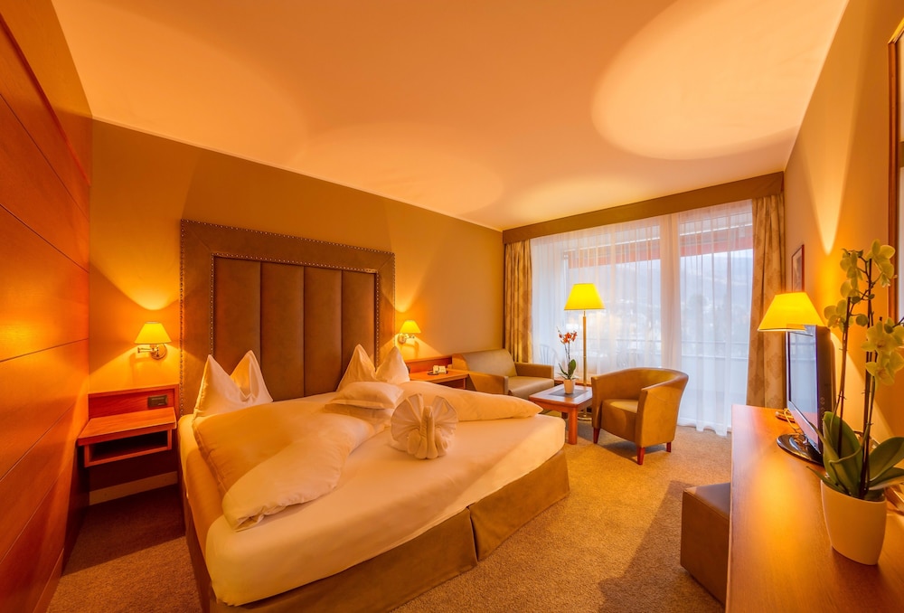 ALPINE CITY WELLNESS HOTEL DOMINIK 37/58