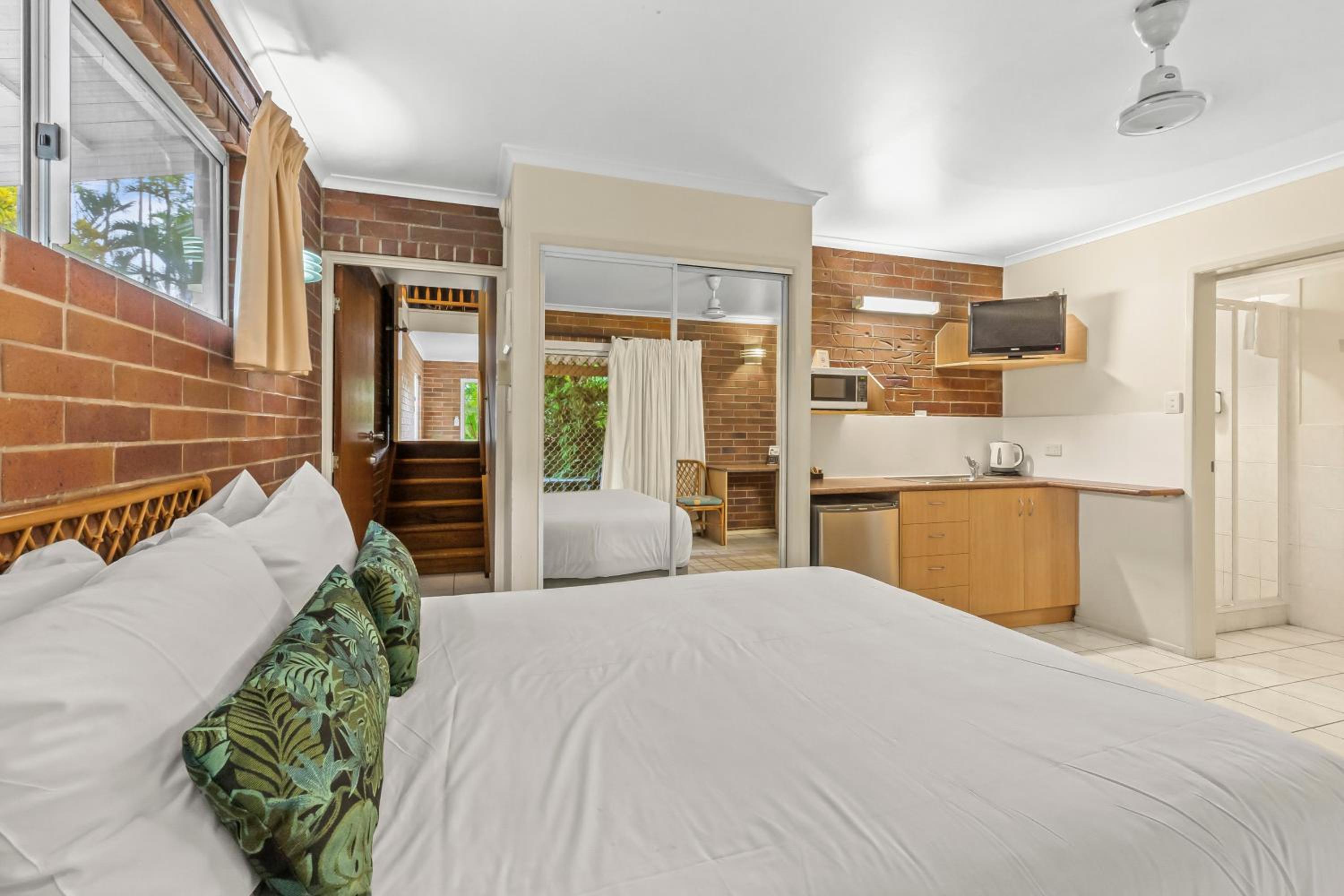 3 Bedrooms, Town House
