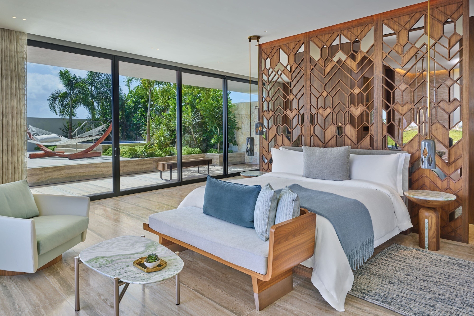 Studio, King Bed, Ocean View, Corner