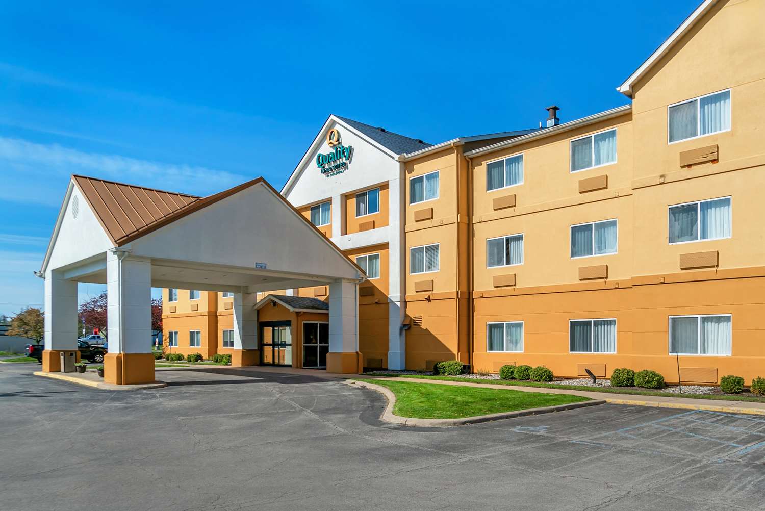 Quality Inn and Suites Bay City 3/34