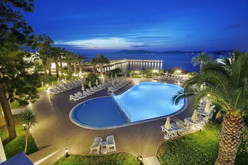 Festival Hotel Resort & Spa 76/79