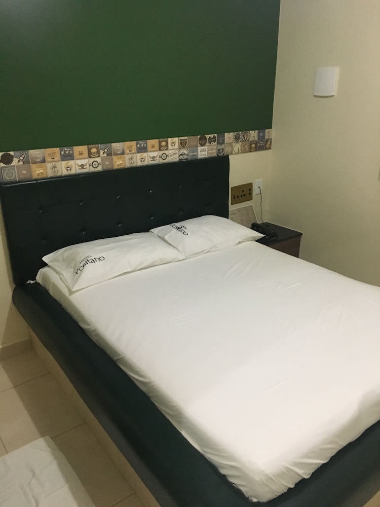 ROOM, DOUBLE OR SINGLE BED