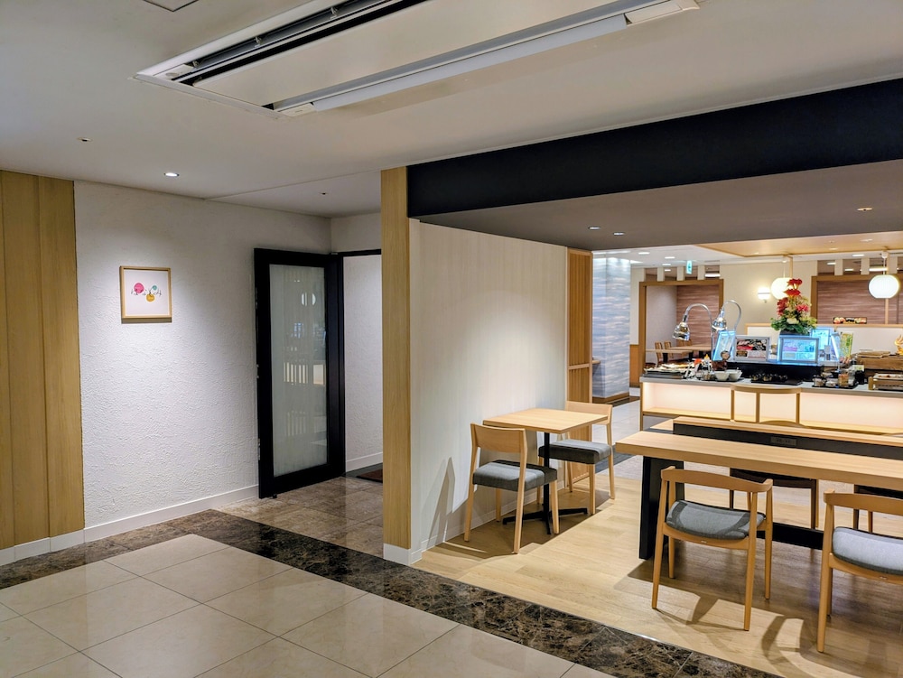 Hokke Club Hiroshima 52/60
