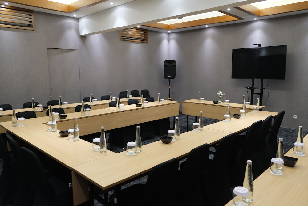 Paku Mas Hotel 30/41