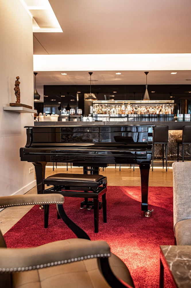 Kleber Post Hotel 47/69