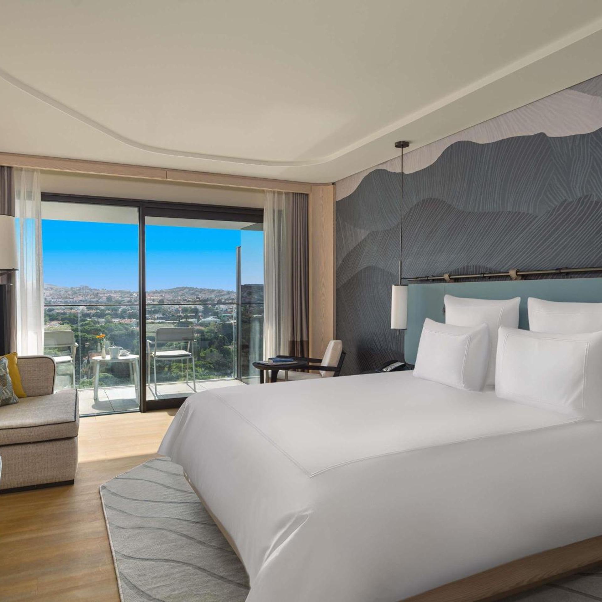 SWISS SELECT, KING BED, SEA VIEW