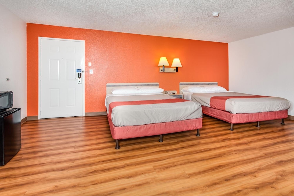 Motel6 Fairfield, CA - North 32/69
