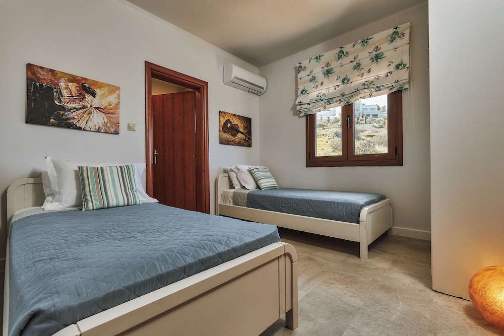 4 BEDROOMS, PREMIUM, VILLA, SEA VIEW