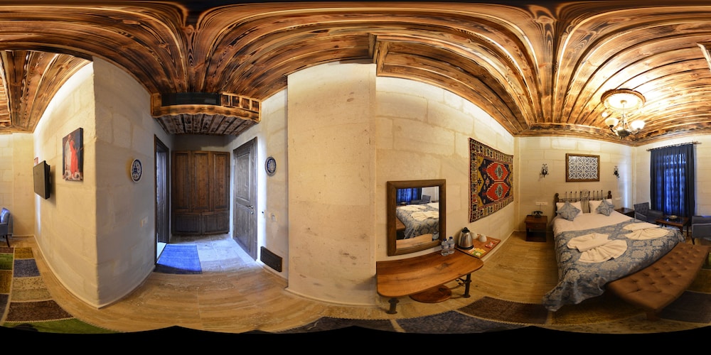 Caravanserai Inn Hotel 33/50