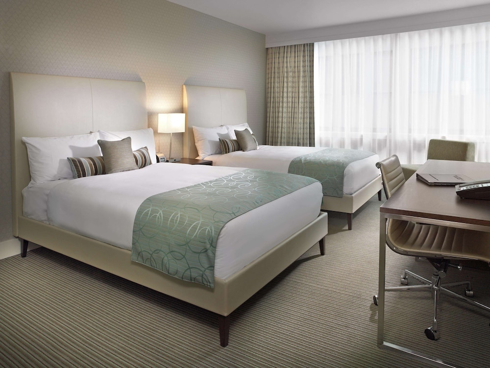 Coast Coal Harbour Hotel 13/64