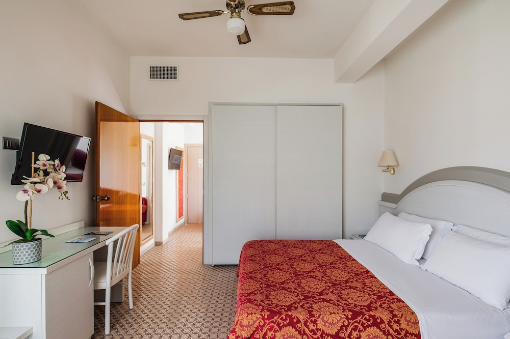 Hotel Caravelle 16/46