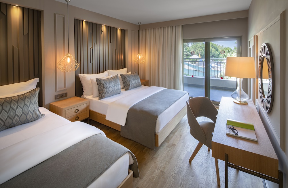 ONE BEDROOM RESIDENCE