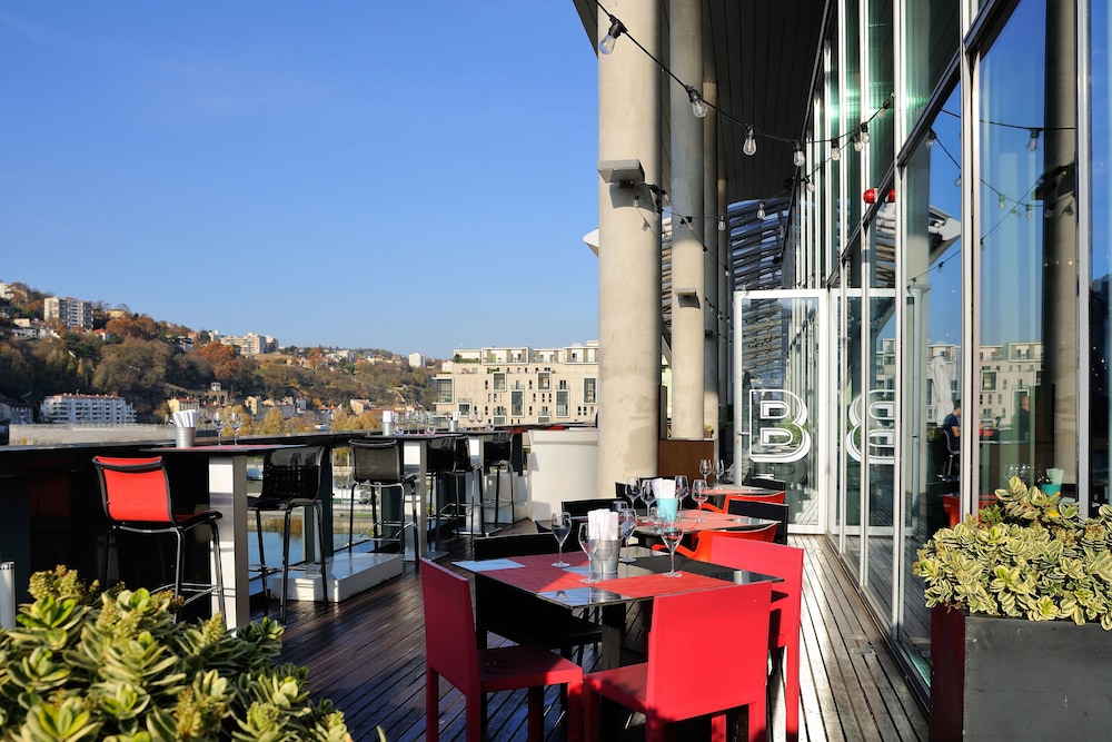 Novotel Lyon Confluence 62/80