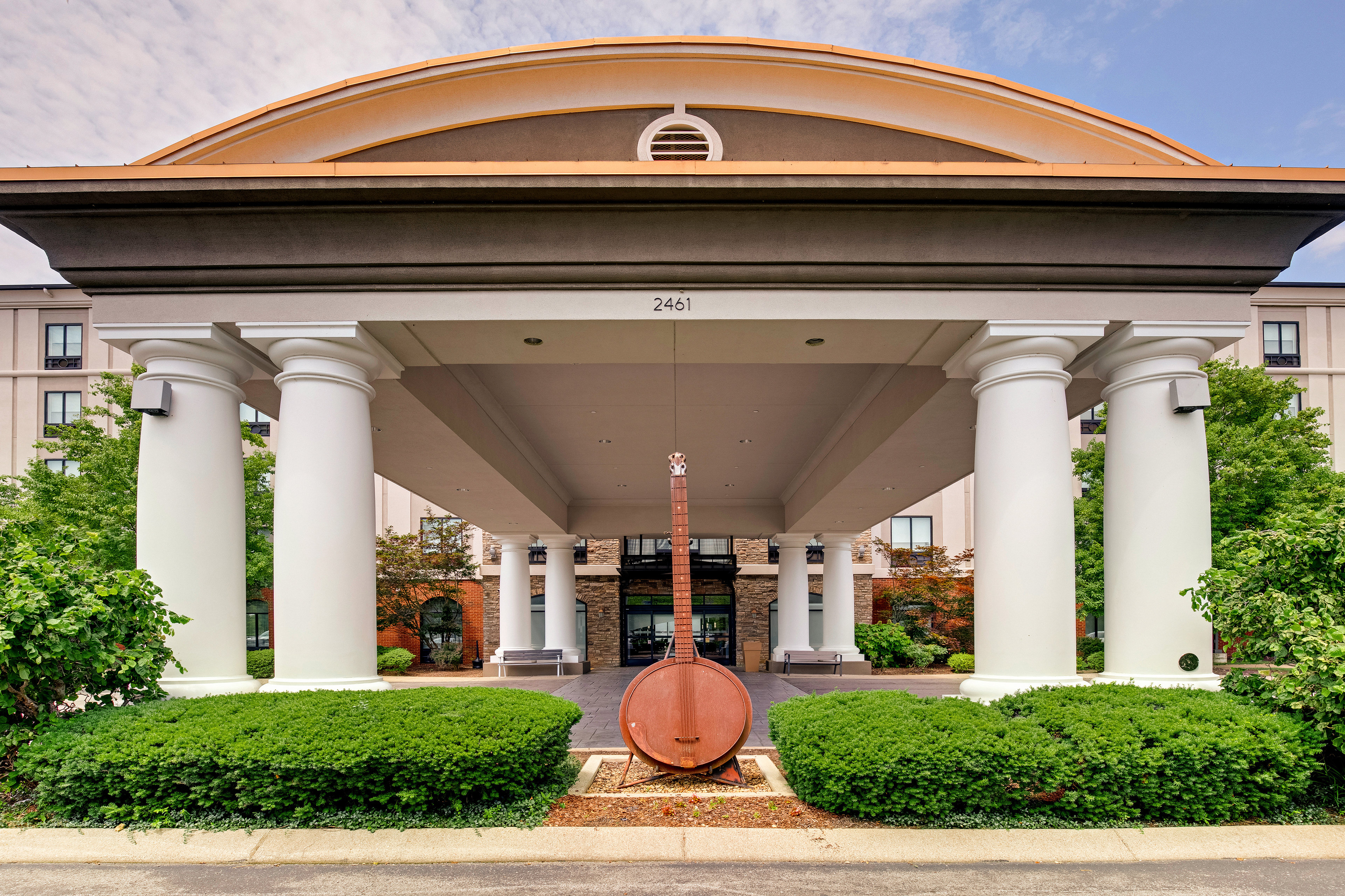 Holiday Inn Express Hotel and Suites Nashville-Opryland 2/64
