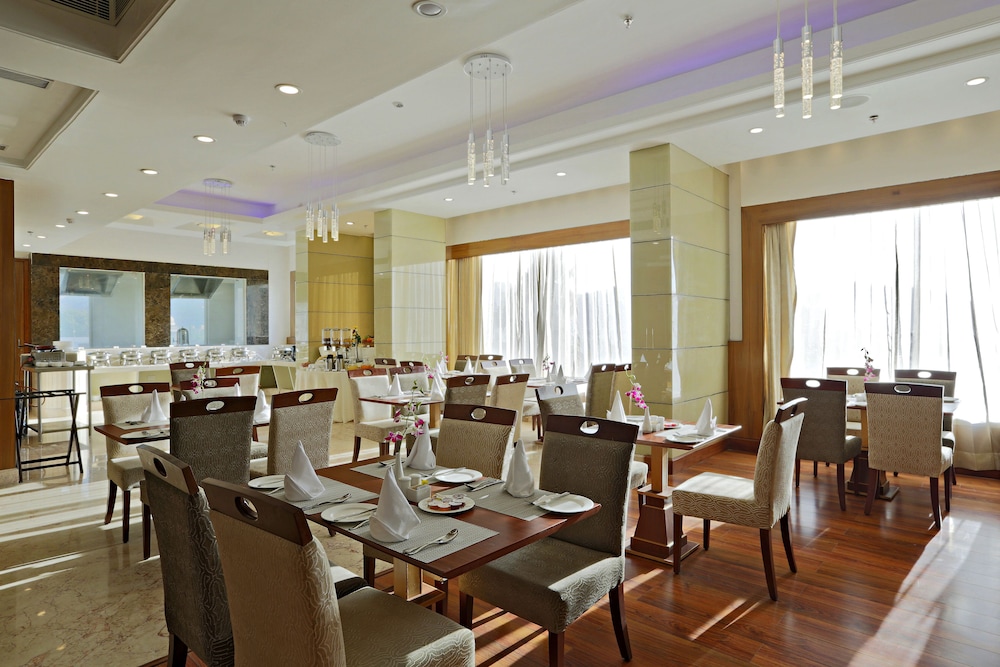 Regenta Central Jaipur 24/40