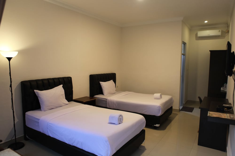 Rahayu Hotel Cirebon 32/60