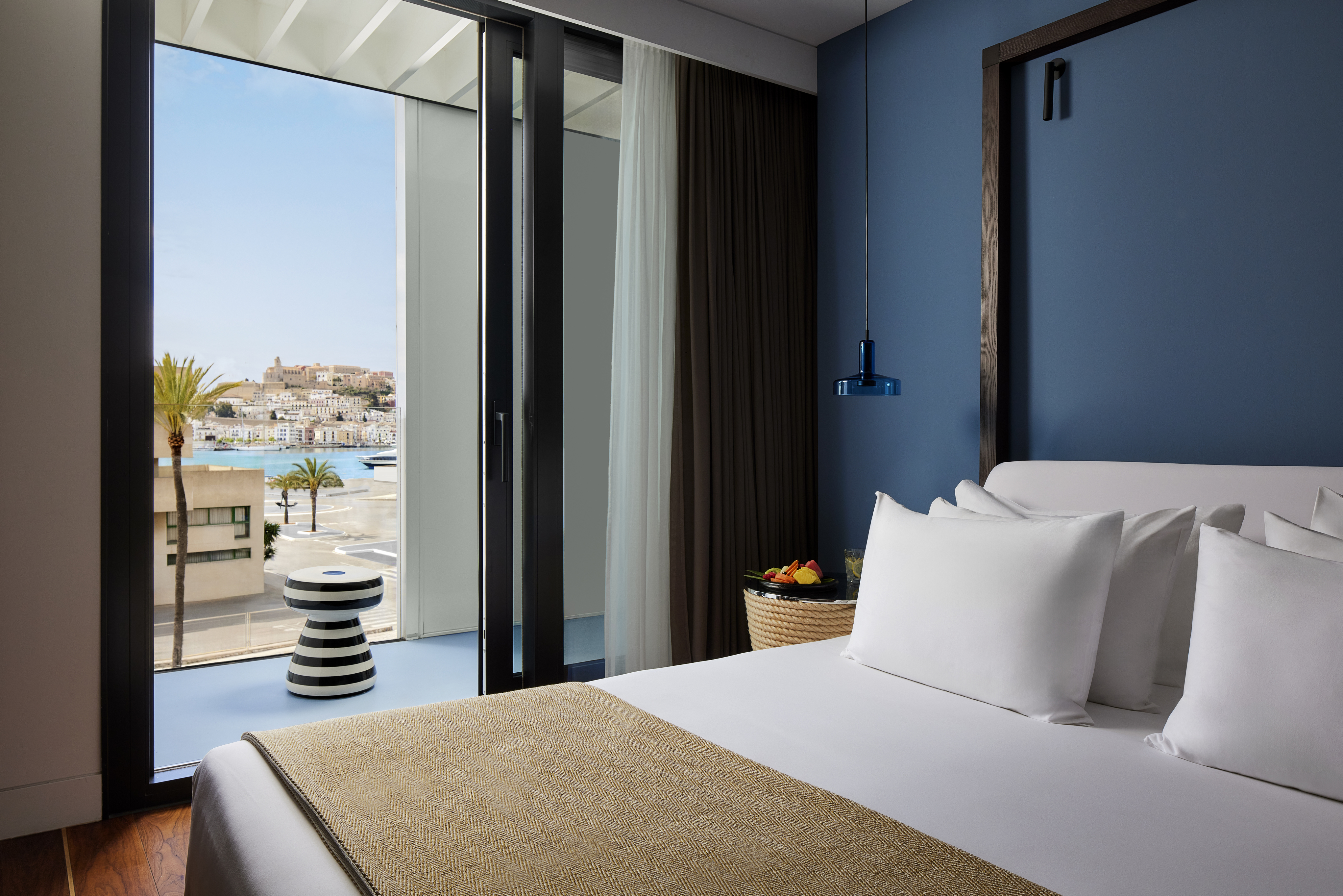 PREMIUM, WITH VIEW, TERRACE