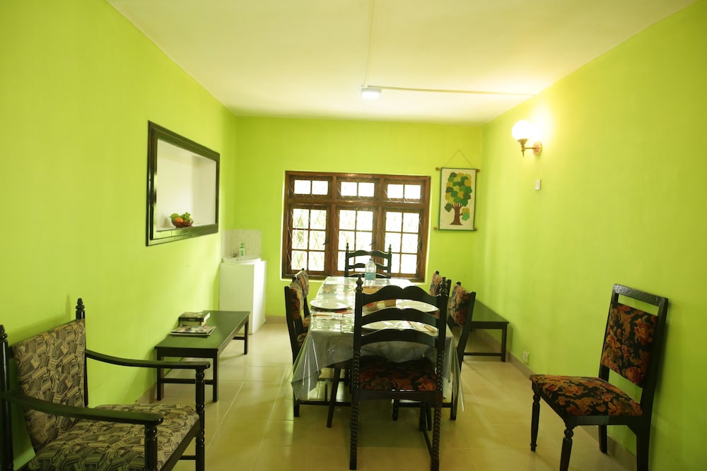 Araliya Holiday Bungalow 16/26