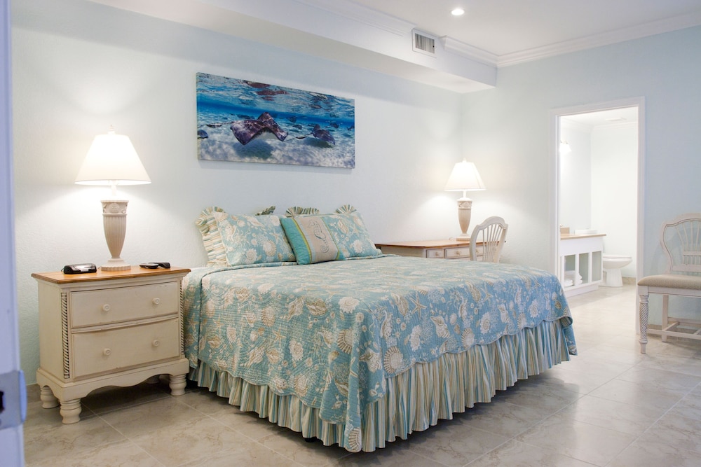 1 Bedroom, Condo, Deluxe, King and Twin Beds, Pool Side
