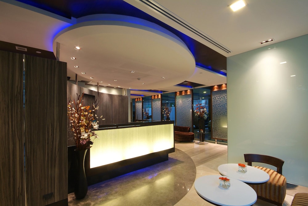 Amora Neoluxe Hotel 11/41