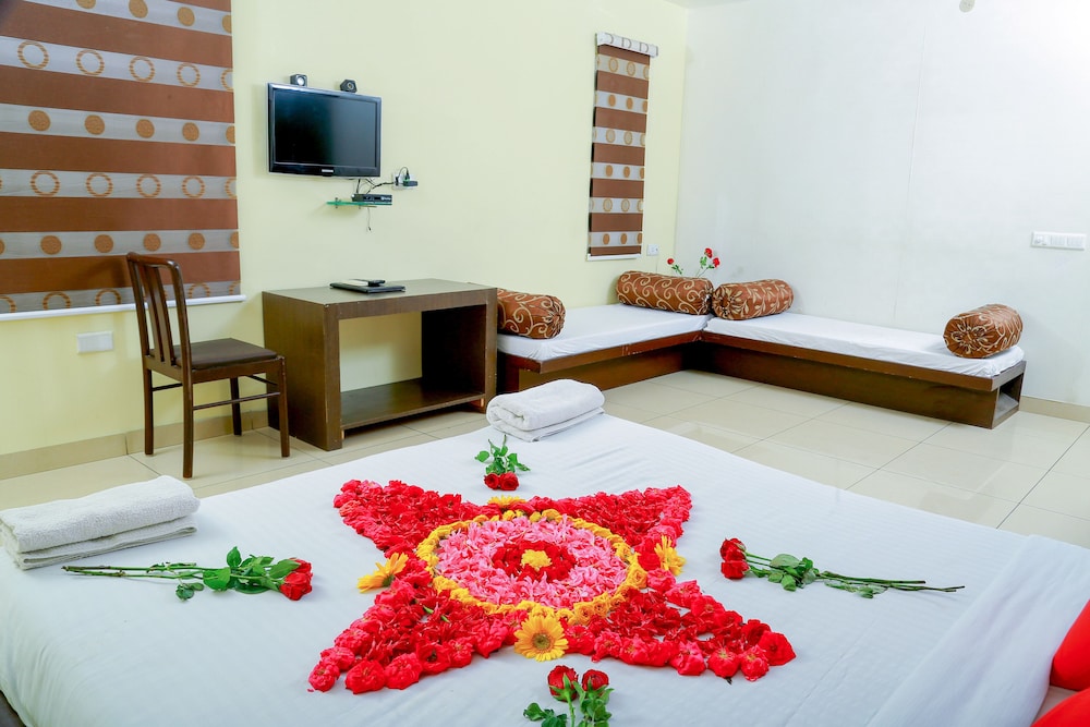Hotel Abi Krishna 18/40