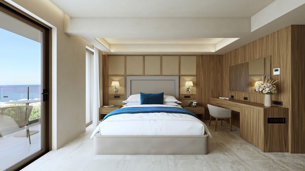 SUITE LUXURY OPEN PLAN SHARING POOL SEA VIEW