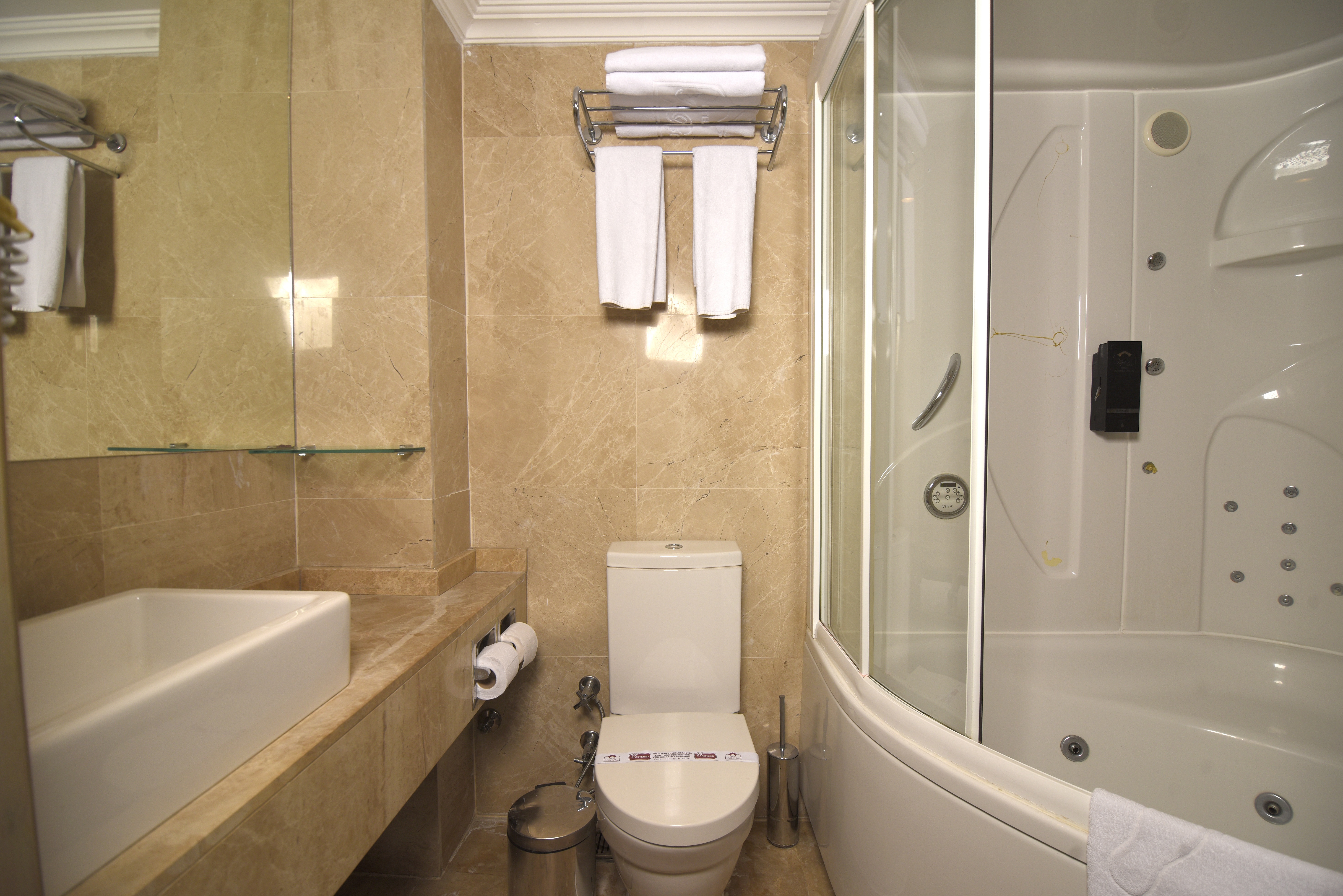 Fiore Garden Suites 49/50