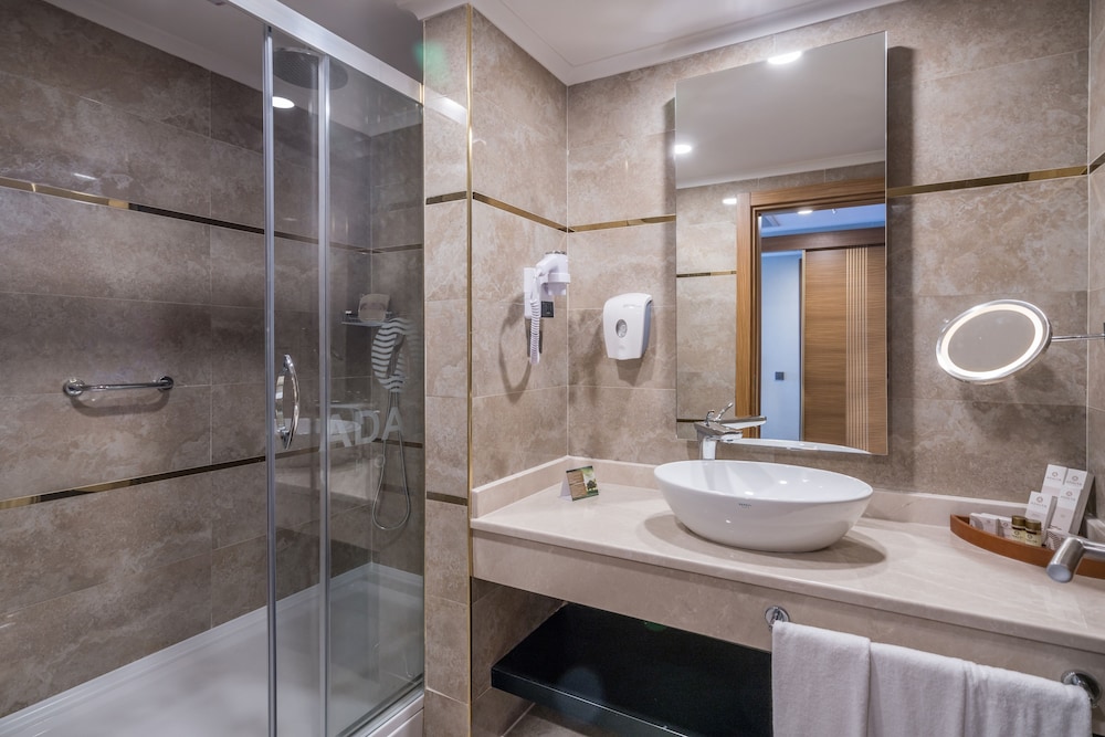 Adalya Elite Lara Hotel 24/72