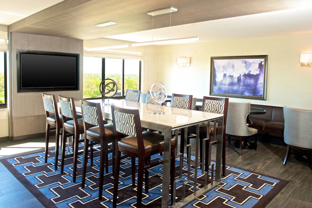 Sheraton Bucks County Hotel 35/61