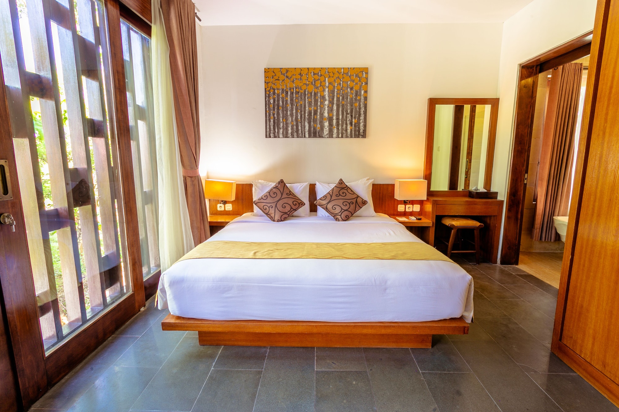 3 BEDROOMS, VILLA