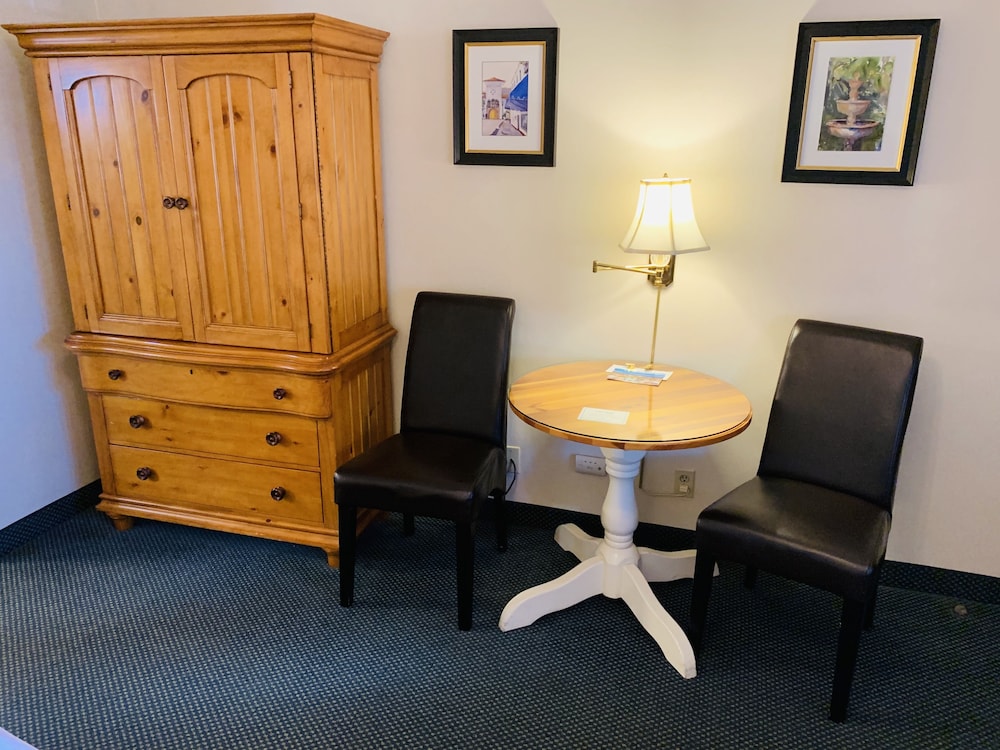Franciscan Inn & Suites 30/40