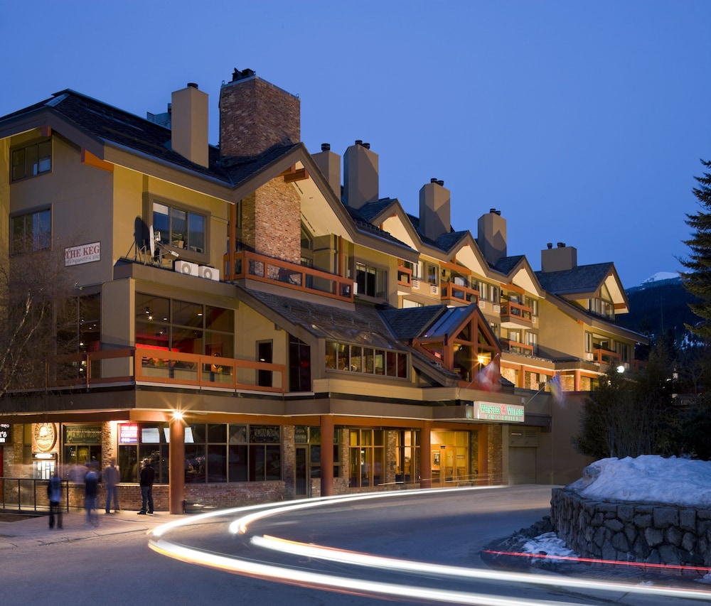 Whistler Village Inn Suites 1/73
