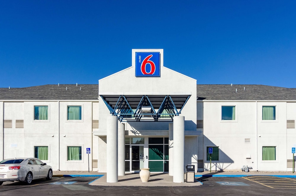 Motel6 Wheatland, WY 46/58