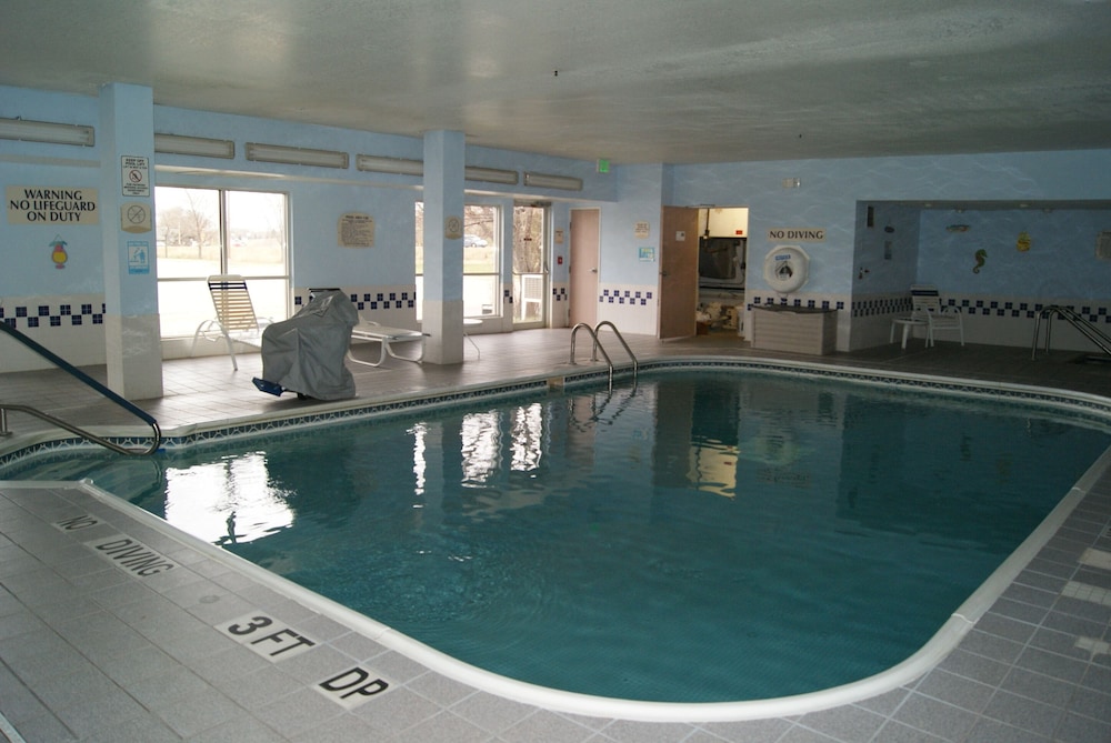 Baymont By Wyndham Coon Rapids 22/32