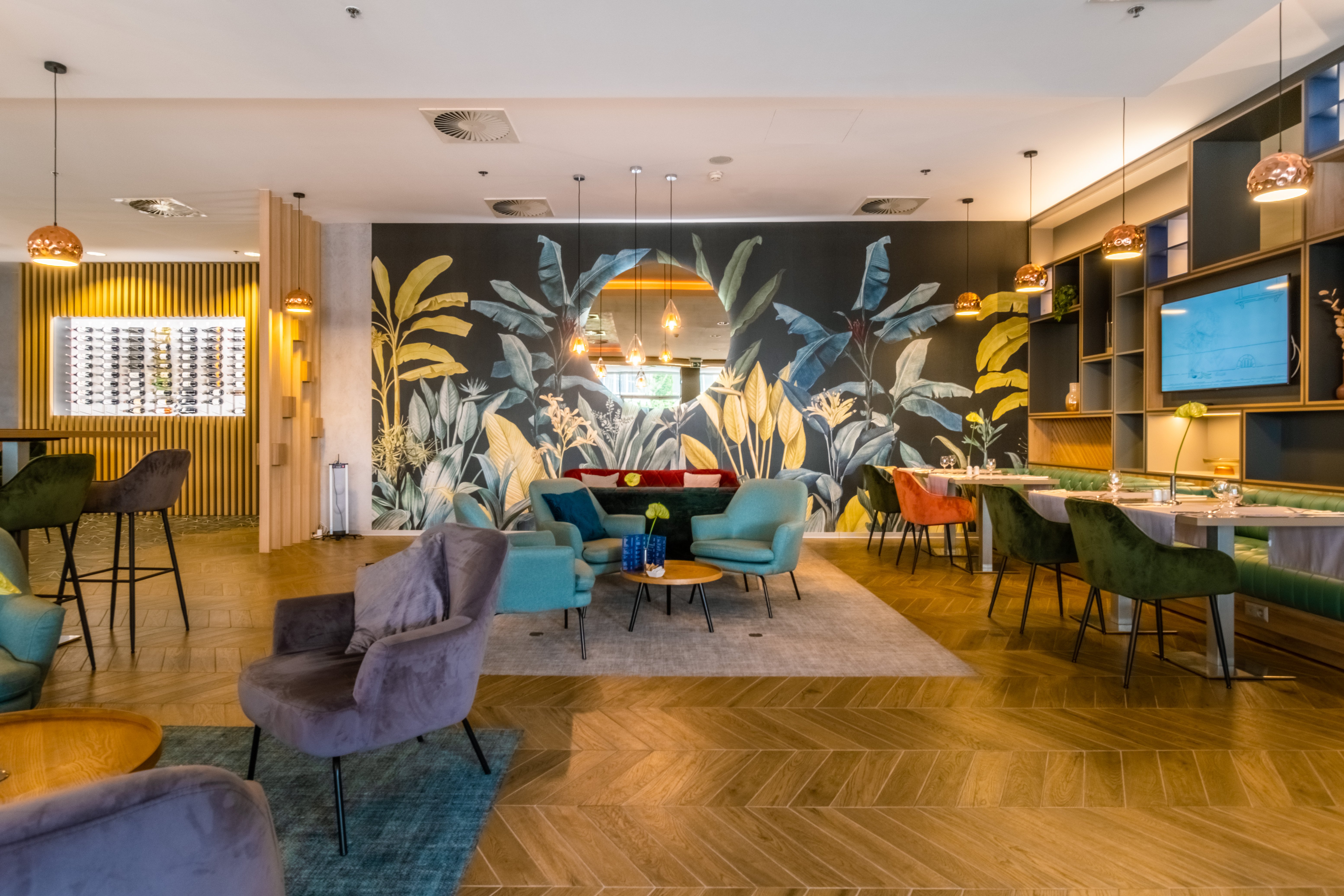 HOLIDAY INN ZILINA 56/78