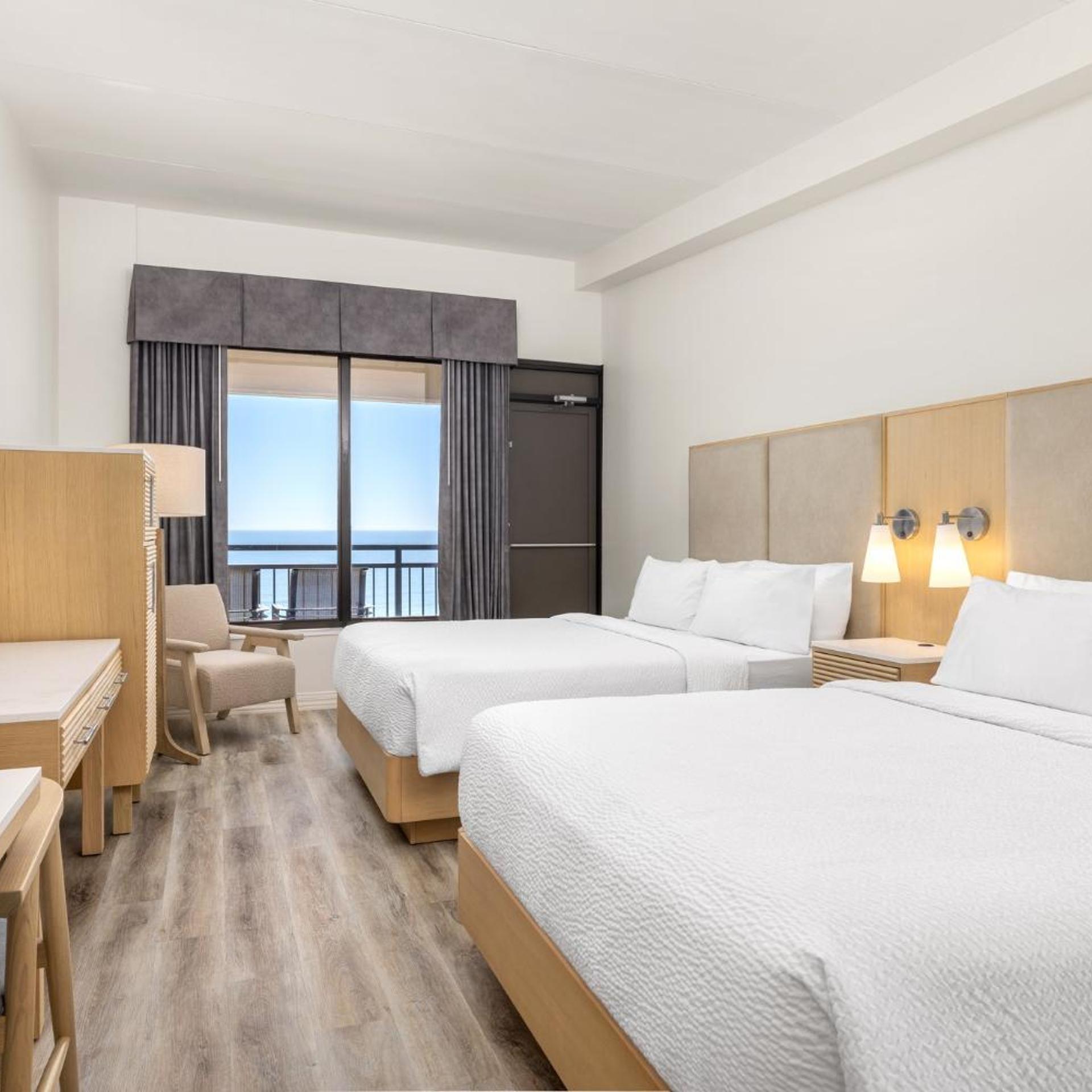 Premium, Queen Bed, Ocean Front, Balcony, High Floor