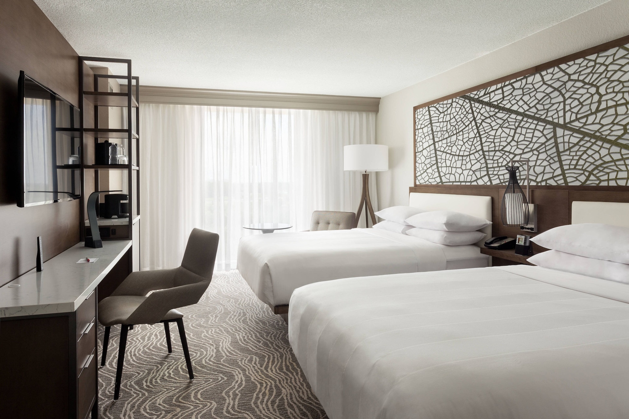 Room, 2 Queen Beds, Lake View