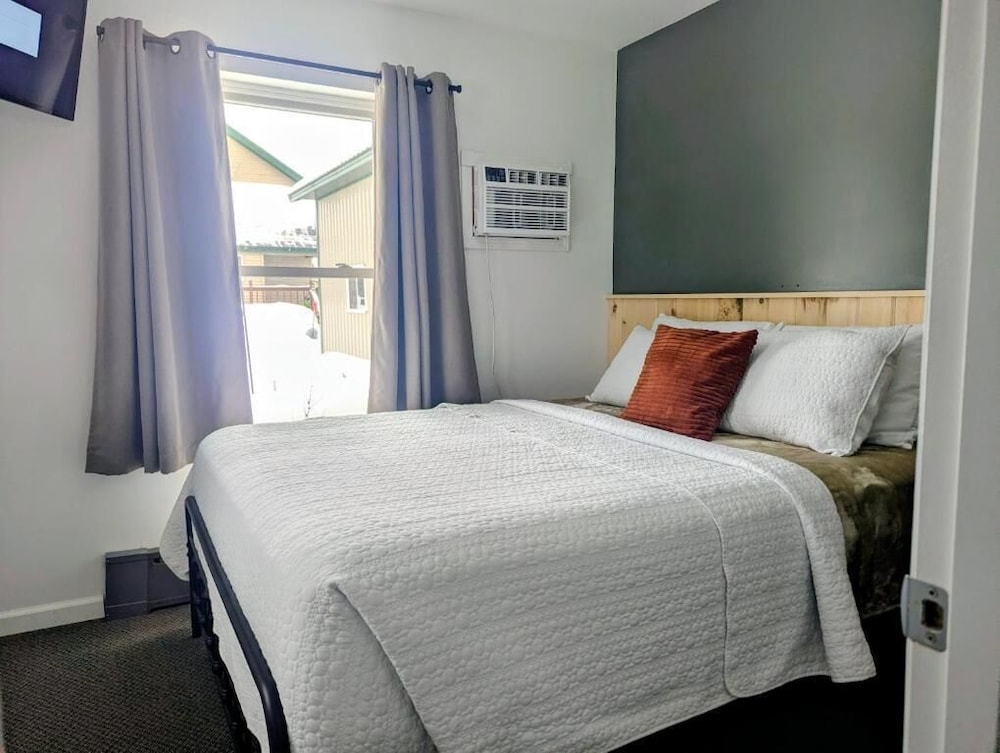 Scotty's Motel 15/50