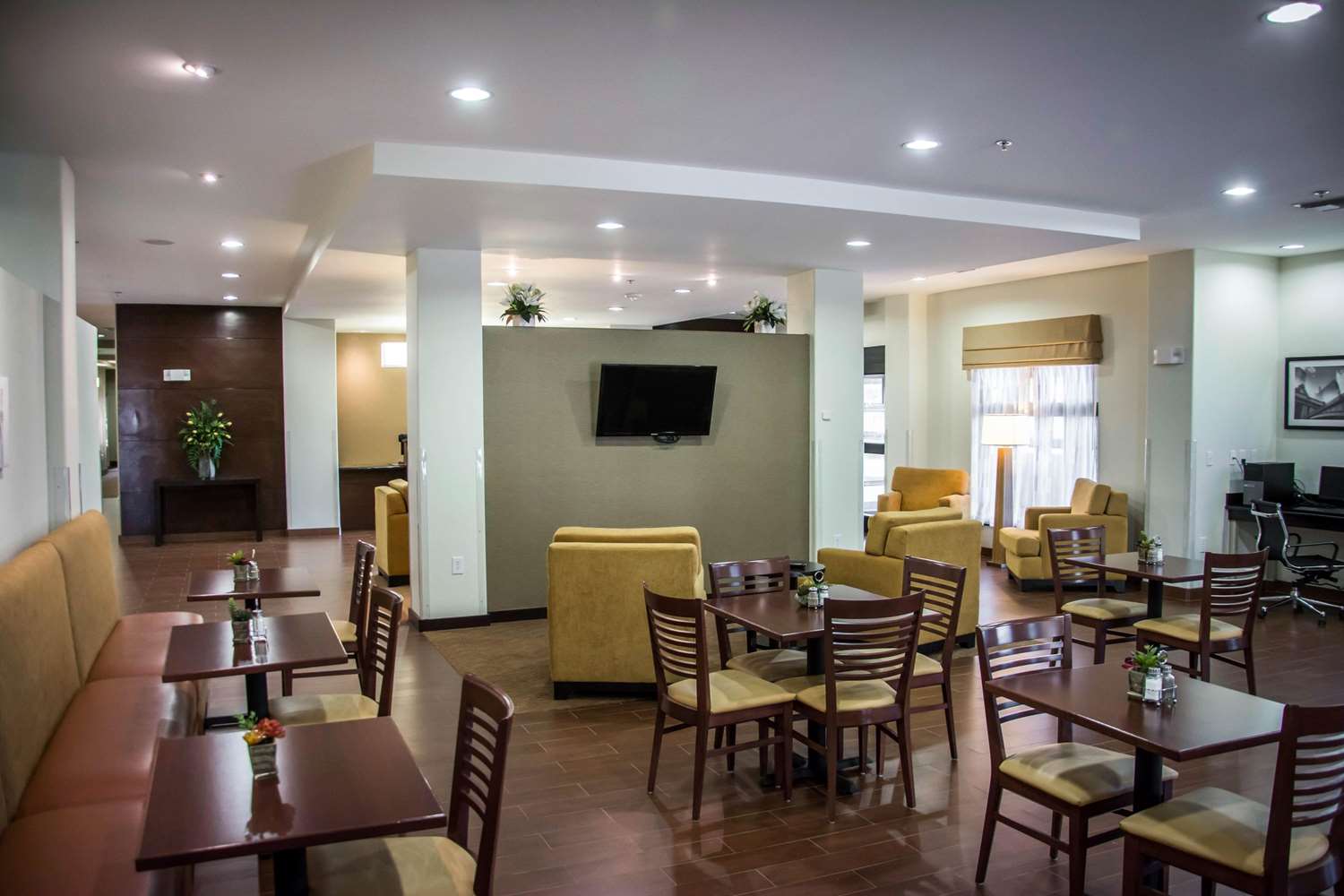 Sleep Inn & Suites Center TX 15/24