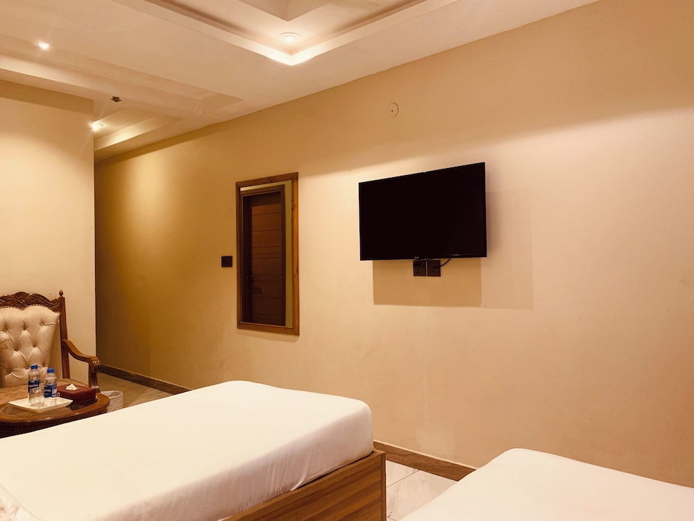 غرفة قياسية بسريرين منفصلين، Hotel Pearl Inn 5/9