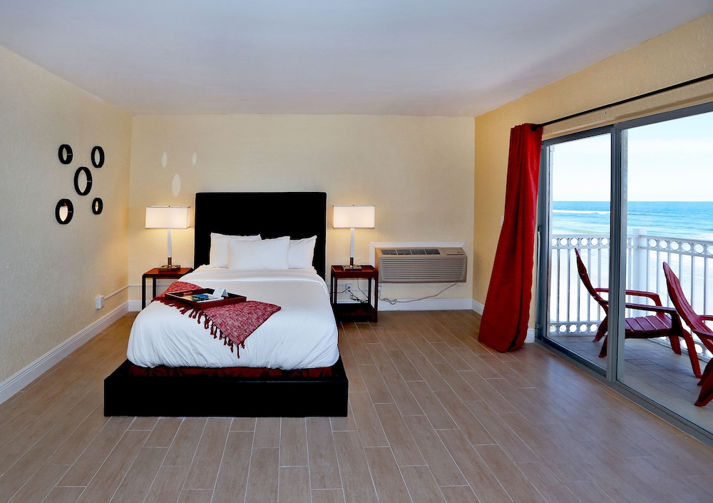 Chateau Mar Beach Resort 8/47