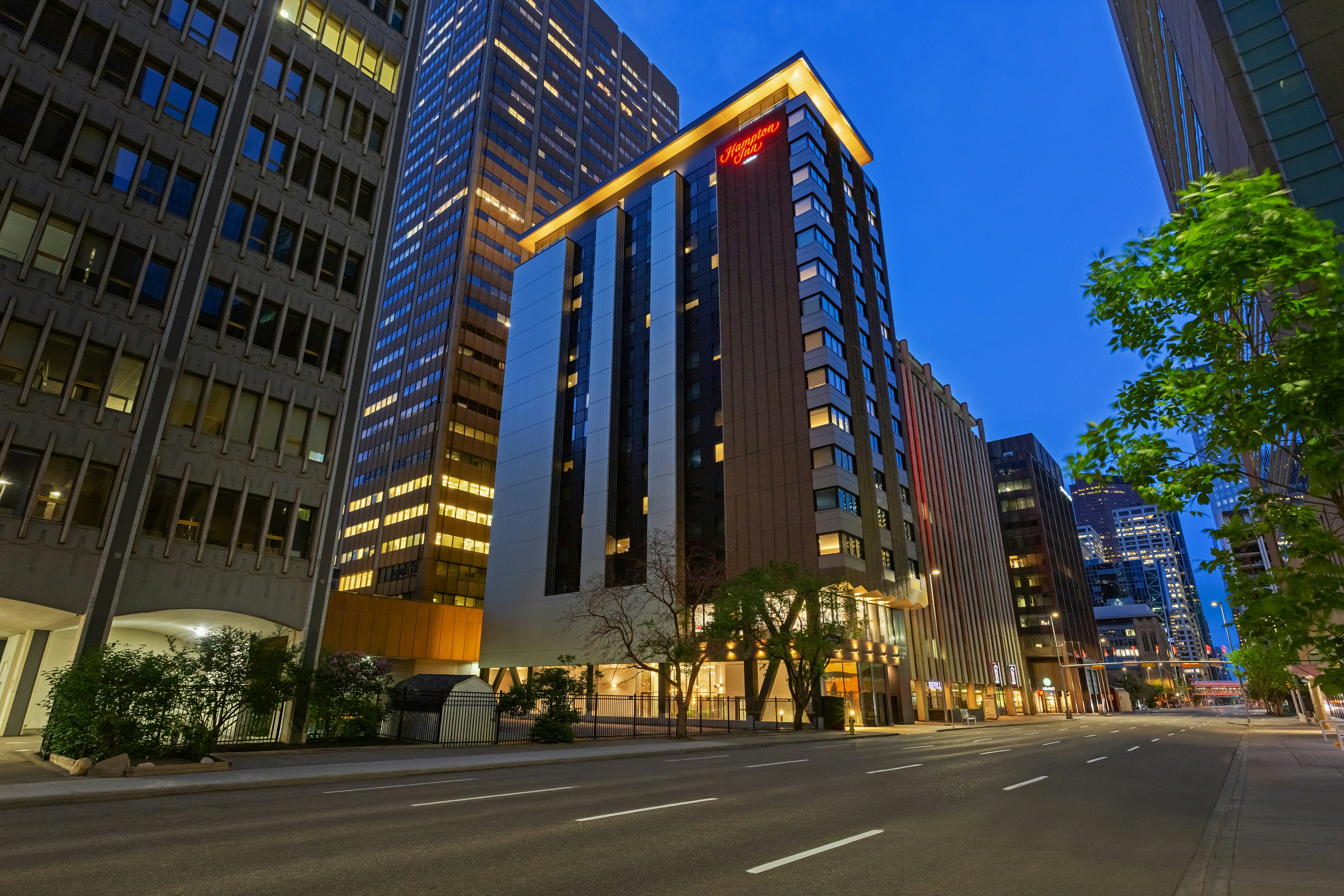 Hampton Inn by Hilton Calgary Downtown 40/41